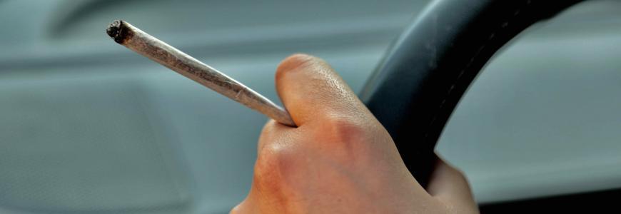 Conduite sous stupéfiant : tout savoir sur le cannabis au volant et la conduite sous l’emprise de stupéfiants