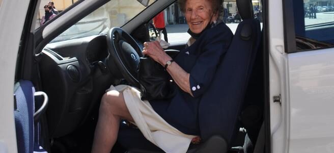 Une Italienne voit son permis renouvelé à l’âge de 100 ans